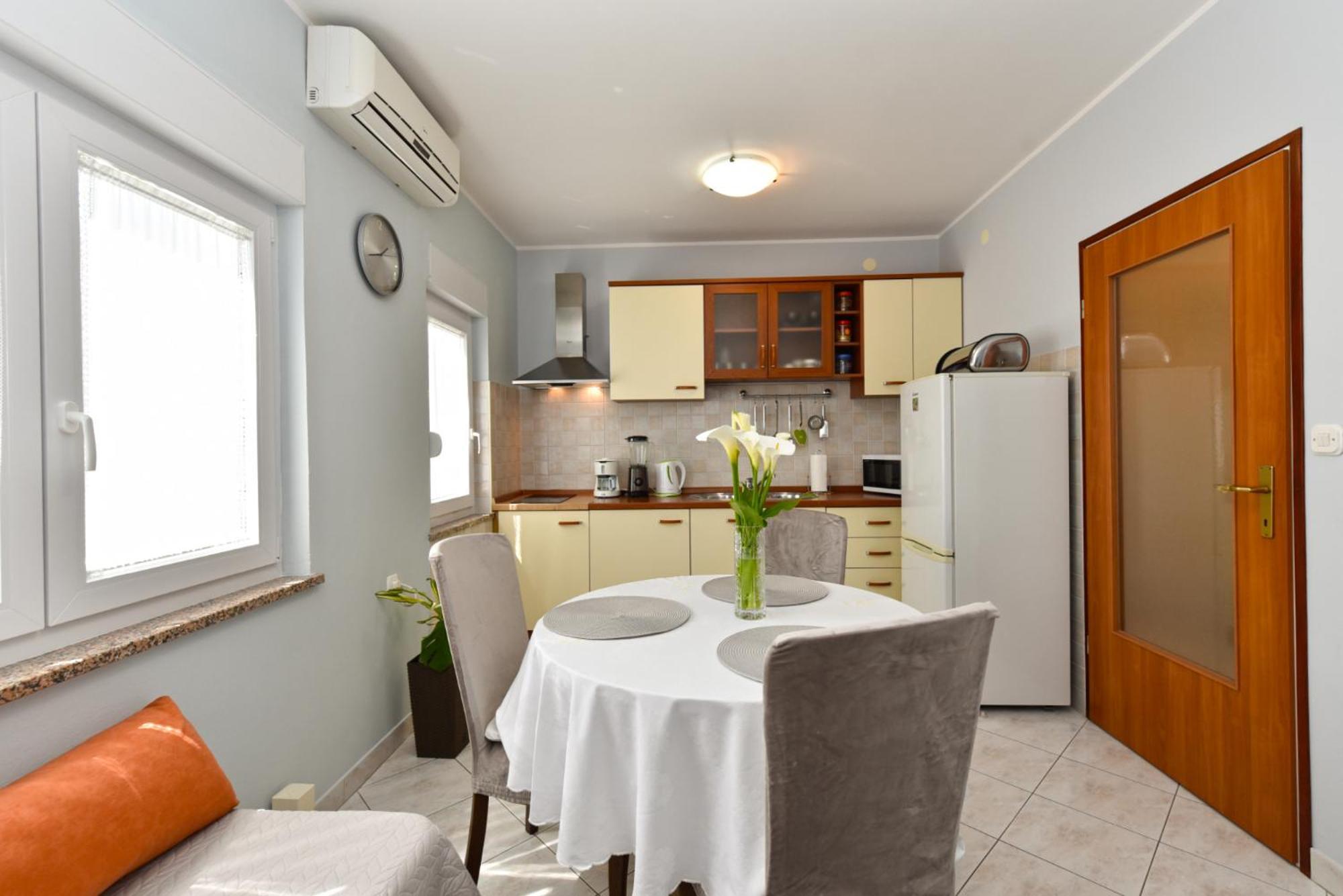 Apartments Nevina 1230 Pula Ngoại thất bức ảnh
