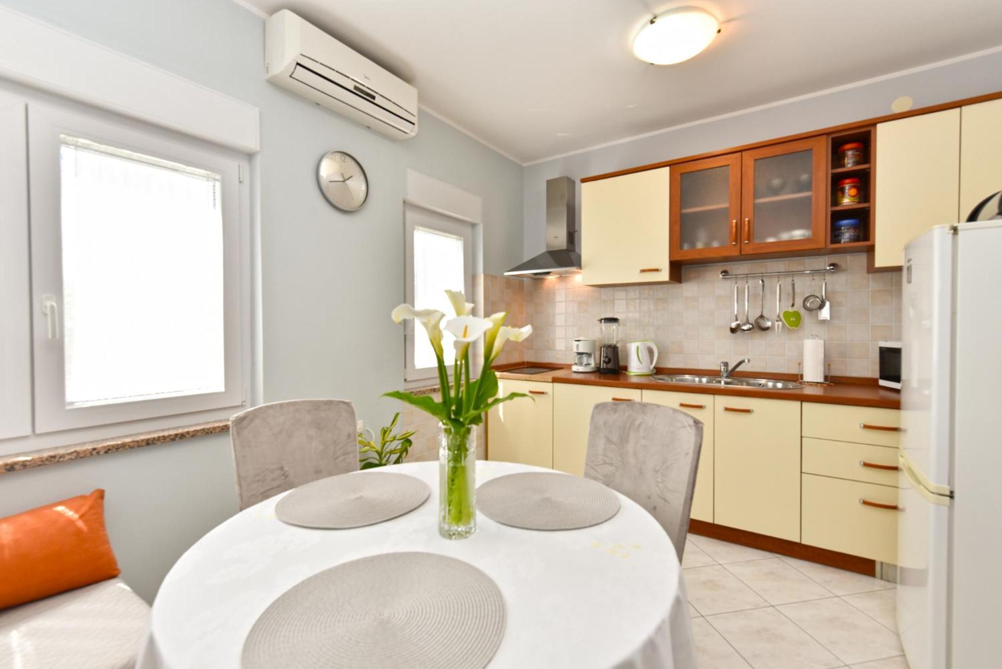 Apartments Nevina 1230 Pula Ngoại thất bức ảnh
